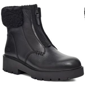 UGG Czeriesa Boot BLACK SIZE 8 US